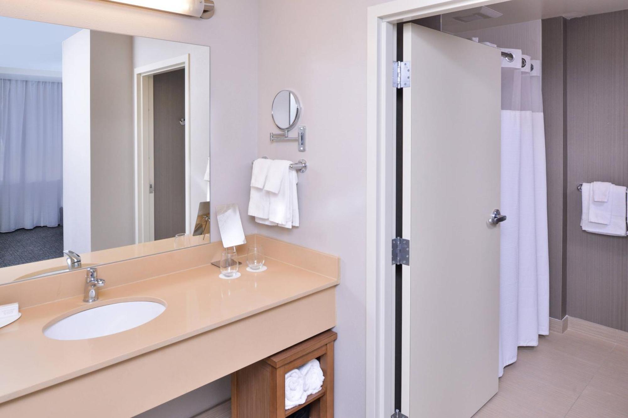 Courtyard By Marriott Columbus Grove City Exteriér fotografie